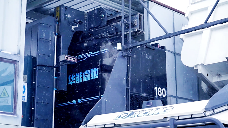 纯电矿卡无人换电 3D视觉引导 伊敏露天矿 3.png